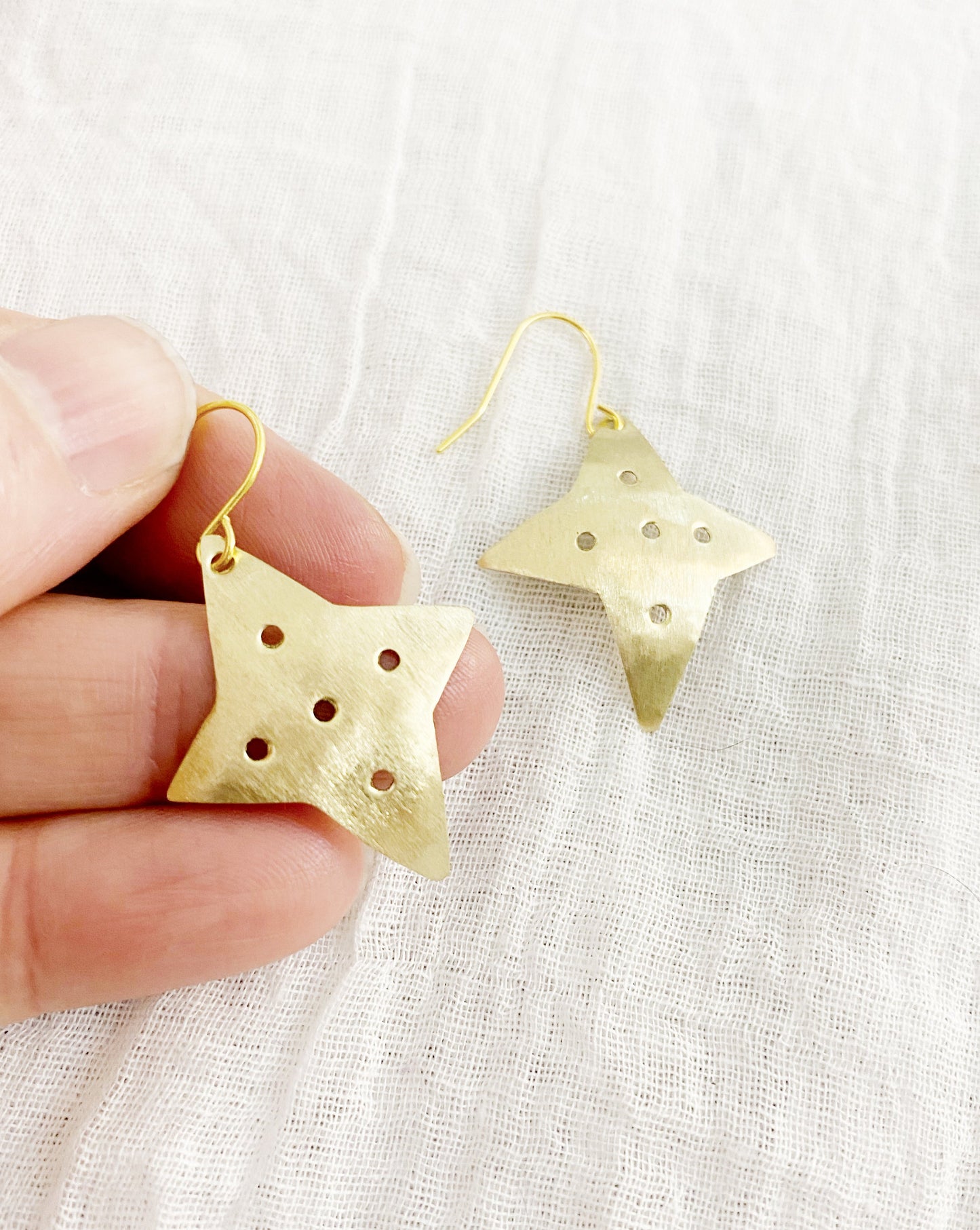 A S T E R I A ~ golden cutout star earrings